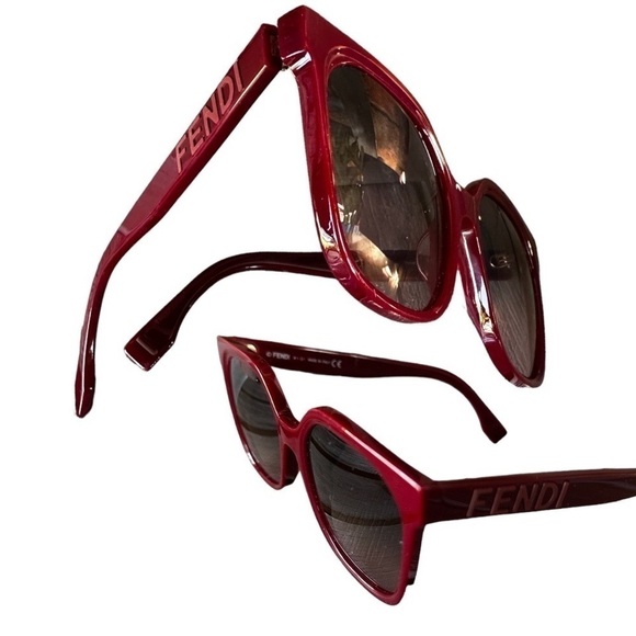 FENDI FE40007I Sunglasses Burgundy Embossed Temples Gradient 2 tone lenses New - Picture 5 of 16